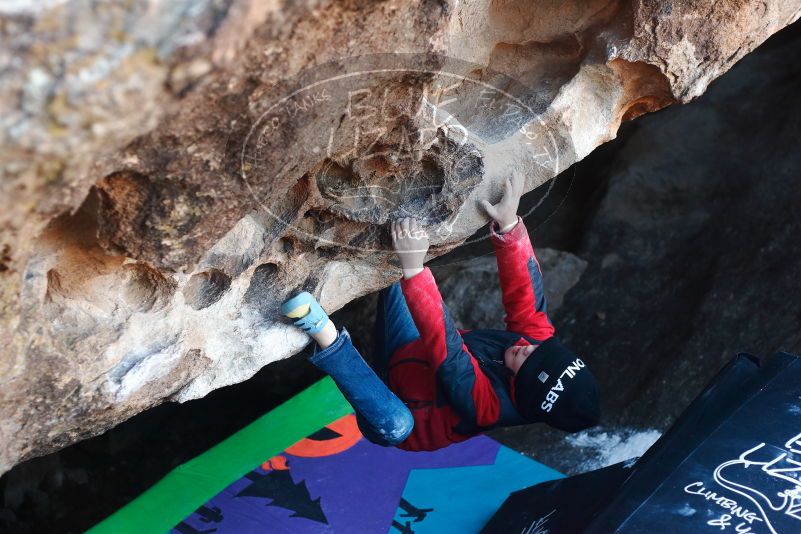 Bouldering in Hueco Tanks on 12/31/2018 with Blue Lizard Climbing and Yoga

Filename: SRM_20181231_1022220.jpg
Aperture: f/3.2
Shutter Speed: 1/250
Body: Canon EOS-1D Mark II
Lens: Canon EF 50mm f/1.8 II