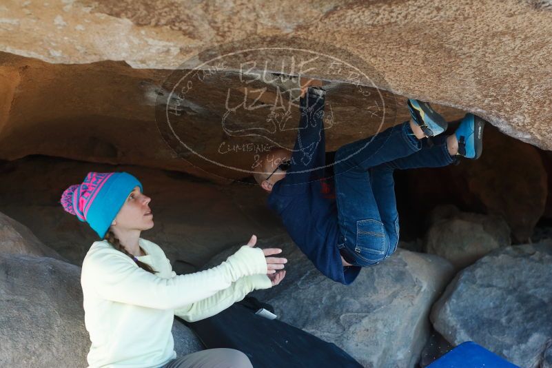 Bouldering in Hueco Tanks on 12/31/2018 with Blue Lizard Climbing and Yoga

Filename: SRM_20181231_1532330.jpg
Aperture: f/4.0
Shutter Speed: 1/250
Body: Canon EOS-1D Mark II
Lens: Canon EF 50mm f/1.8 II