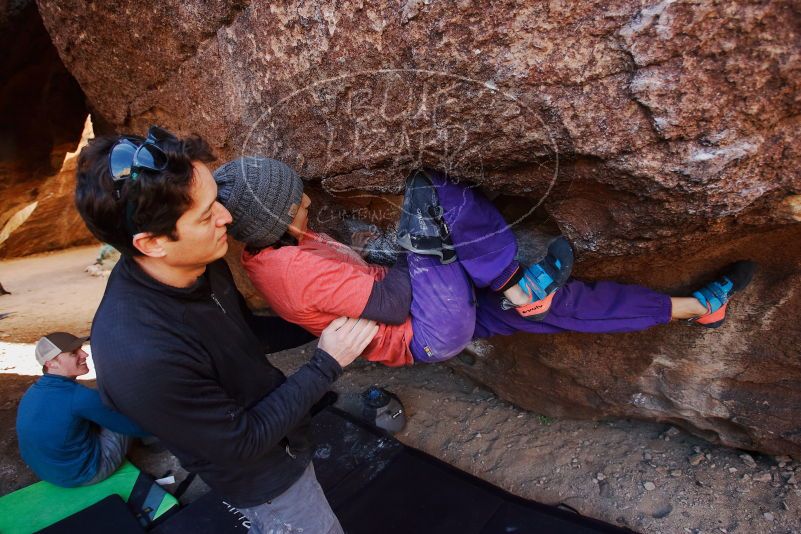 Bouldering in Hueco Tanks on 01/05/2019 with Blue Lizard Climbing and Yoga

Filename: SRM_20190105_1126500.jpg
Aperture: f/3.5
Shutter Speed: 1/200
Body: Canon EOS-1D Mark II
Lens: Canon EF 16-35mm f/2.8 L