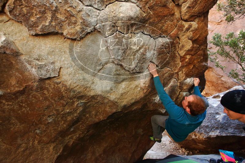 Bouldering in Hueco Tanks on 01/05/2019 with Blue Lizard Climbing and Yoga

Filename: SRM_20190105_1321040.jpg
Aperture: f/4.0
Shutter Speed: 1/200
Body: Canon EOS-1D Mark II
Lens: Canon EF 16-35mm f/2.8 L