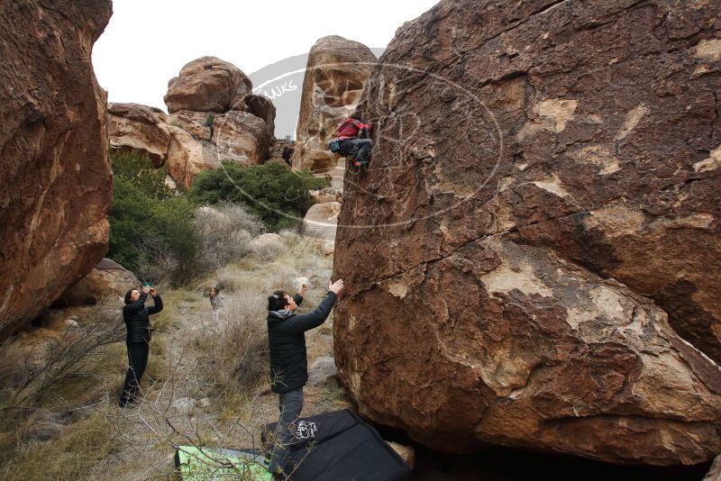 Bouldering in Hueco Tanks on 01/06/2019 with Blue Lizard Climbing and Yoga

Filename: SRM_20190106_1526090.jpg
Aperture: f/5.6
Shutter Speed: 1/200
Body: Canon EOS-1D Mark II
Lens: Canon EF 16-35mm f/2.8 L