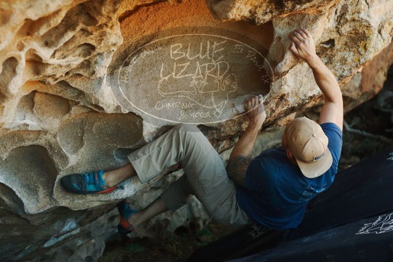 Bouldering in Hueco Tanks on 01/12/2019 with Blue Lizard Climbing and Yoga

Filename: SRM_20190112_1108240.jpg
Aperture: f/3.5
Shutter Speed: 1/250
Body: Canon EOS-1D Mark II
Lens: Canon EF 50mm f/1.8 II