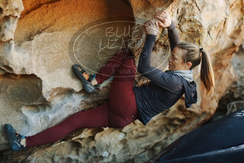 Bouldering in Hueco Tanks on 01/12/2019 with Blue Lizard Climbing and Yoga

Filename: SRM_20190112_1113470.jpg
Aperture: f/2.8
Shutter Speed: 1/250
Body: Canon EOS-1D Mark II
Lens: Canon EF 50mm f/1.8 II