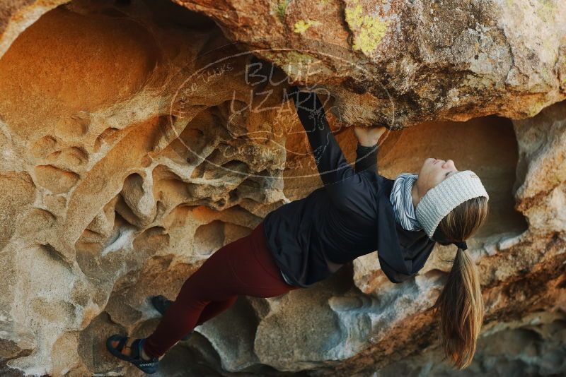 Bouldering in Hueco Tanks on 01/12/2019 with Blue Lizard Climbing and Yoga

Filename: SRM_20190112_1127030.jpg
Aperture: f/3.5
Shutter Speed: 1/250
Body: Canon EOS-1D Mark II
Lens: Canon EF 50mm f/1.8 II