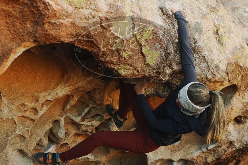 Bouldering in Hueco Tanks on 01/12/2019 with Blue Lizard Climbing and Yoga

Filename: SRM_20190112_1127180.jpg
Aperture: f/4.0
Shutter Speed: 1/250
Body: Canon EOS-1D Mark II
Lens: Canon EF 50mm f/1.8 II