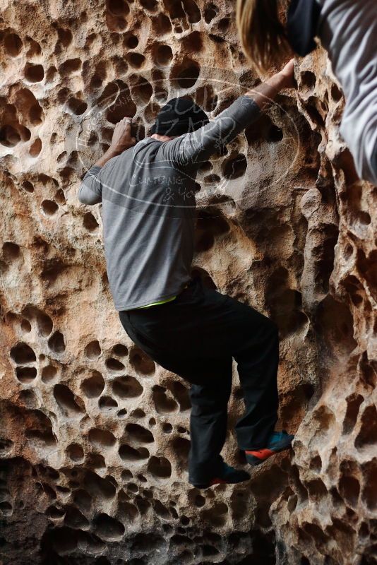 Bouldering in Hueco Tanks on 01/13/2019 with Blue Lizard Climbing and Yoga

Filename: SRM_20190113_1620000.jpg
Aperture: f/2.8
Shutter Speed: 1/125
Body: Canon EOS-1D Mark II
Lens: Canon EF 50mm f/1.8 II