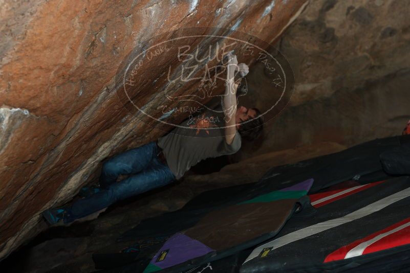 Bouldering in Hueco Tanks on 01/14/2019 with Blue Lizard Climbing and Yoga

Filename: SRM_20190114_1540420.jpg
Aperture: f/4.0
Shutter Speed: 1/250
Body: Canon EOS-1D Mark II
Lens: Canon EF 50mm f/1.8 II