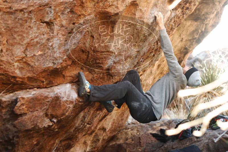 Bouldering in Hueco Tanks on 01/14/2019 with Blue Lizard Climbing and Yoga

Filename: SRM_20190114_1110430.jpg
Aperture: f/2.8
Shutter Speed: 1/250
Body: Canon EOS-1D Mark II
Lens: Canon EF 50mm f/1.8 II