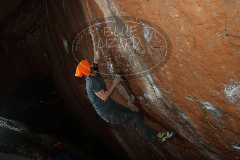 Bouldering in Hueco Tanks on 01/14/2019 with Blue Lizard Climbing and Yoga

Filename: SRM_20190114_1609330.jpg
Aperture: f/5.6
Shutter Speed: 1/250
Body: Canon EOS-1D Mark II
Lens: Canon EF 16-35mm f/2.8 L