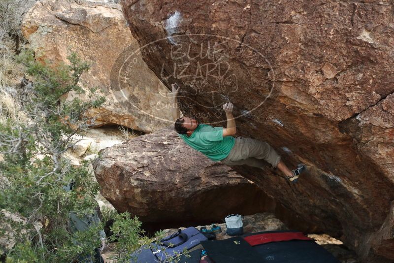 Bouldering in Hueco Tanks on 01/14/2019 with Blue Lizard Climbing and Yoga

Filename: SRM_20190114_1642350.jpg
Aperture: f/3.2
Shutter Speed: 1/320
Body: Canon EOS-1D Mark II
Lens: Canon EF 50mm f/1.8 II