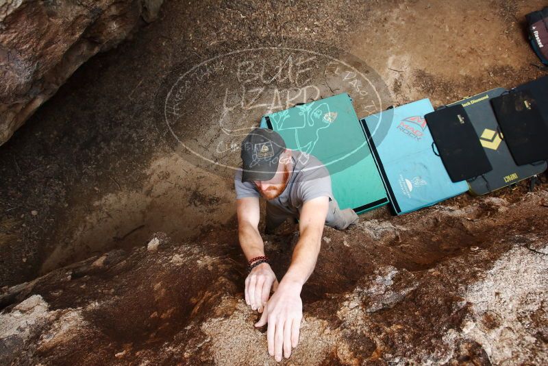 Bouldering in Hueco Tanks on 01/18/2019 with Blue Lizard Climbing and Yoga

Filename: SRM_20190118_1247340.jpg
Aperture: f/6.3
Shutter Speed: 1/125
Body: Canon EOS-1D Mark II
Lens: Canon EF 16-35mm f/2.8 L