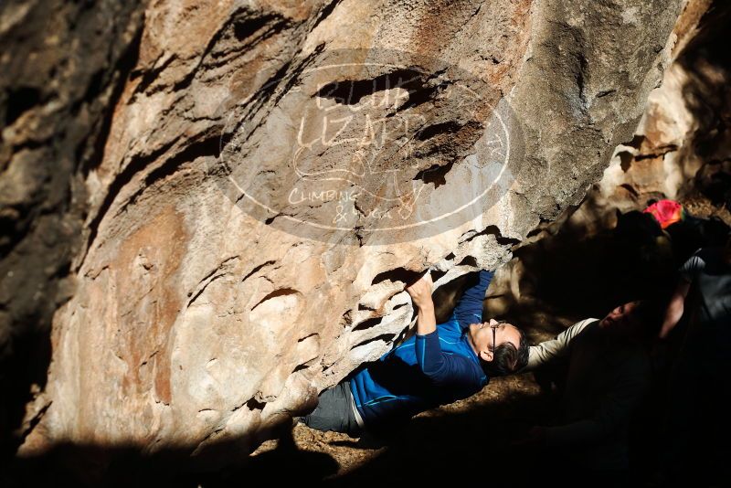 Bouldering in Hueco Tanks on 01/18/2019 with Blue Lizard Climbing and Yoga

Filename: SRM_20190118_1304120.jpg
Aperture: f/4.5
Shutter Speed: 1/1000
Body: Canon EOS-1D Mark II
Lens: Canon EF 50mm f/1.8 II