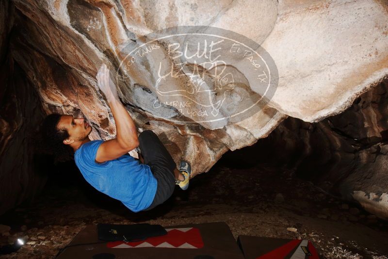 Bouldering in Hueco Tanks on 01/18/2019 with Blue Lizard Climbing and Yoga

Filename: SRM_20190118_1400140.jpg
Aperture: f/8.0
Shutter Speed: 1/250
Body: Canon EOS-1D Mark II
Lens: Canon EF 16-35mm f/2.8 L