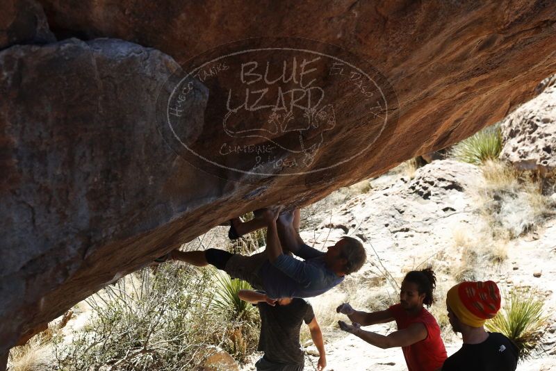 Bouldering in Hueco Tanks on 01/19/2019 with Blue Lizard Climbing and Yoga

Filename: SRM_20190119_1428450.jpg
Aperture: f/5.0
Shutter Speed: 1/500
Body: Canon EOS-1D Mark II
Lens: Canon EF 50mm f/1.8 II