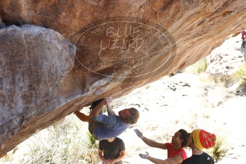 Bouldering in Hueco Tanks on 01/19/2019 with Blue Lizard Climbing and Yoga

Filename: SRM_20190119_1428520.jpg
Aperture: f/3.2
Shutter Speed: 1/500
Body: Canon EOS-1D Mark II
Lens: Canon EF 50mm f/1.8 II