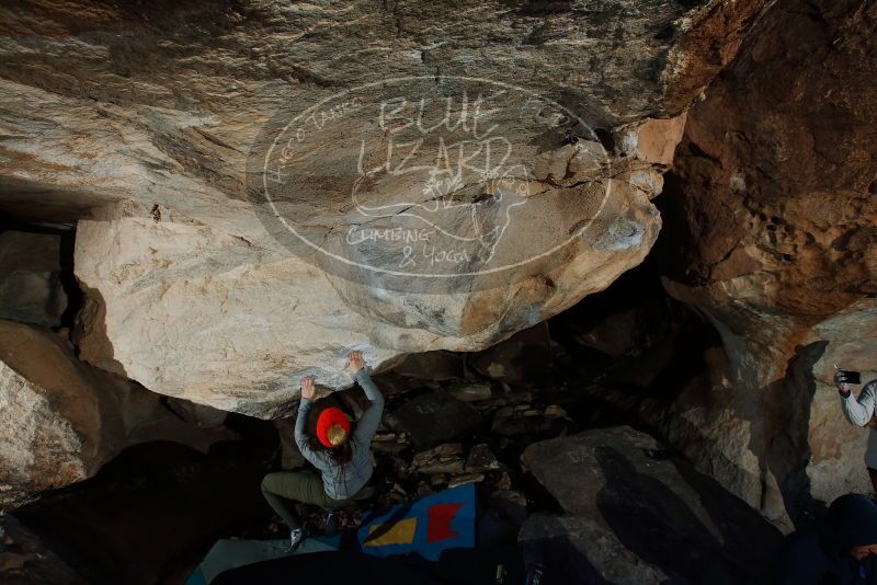 Bouldering in Hueco Tanks on 01/20/2019 with Blue Lizard Climbing and Yoga

Filename: SRM_20190120_1247410.jpg
Aperture: f/5.6
Shutter Speed: 1/250
Body: Canon EOS-1D Mark II
Lens: Canon EF 16-35mm f/2.8 L