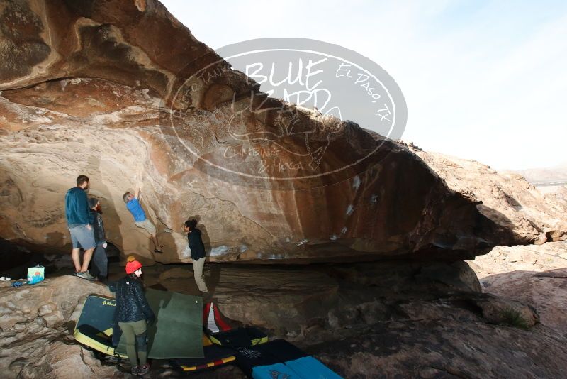 Bouldering in Hueco Tanks on 01/20/2019 with Blue Lizard Climbing and Yoga

Filename: SRM_20190120_1614370.jpg
Aperture: f/6.3
Shutter Speed: 1/250
Body: Canon EOS-1D Mark II
Lens: Canon EF 16-35mm f/2.8 L