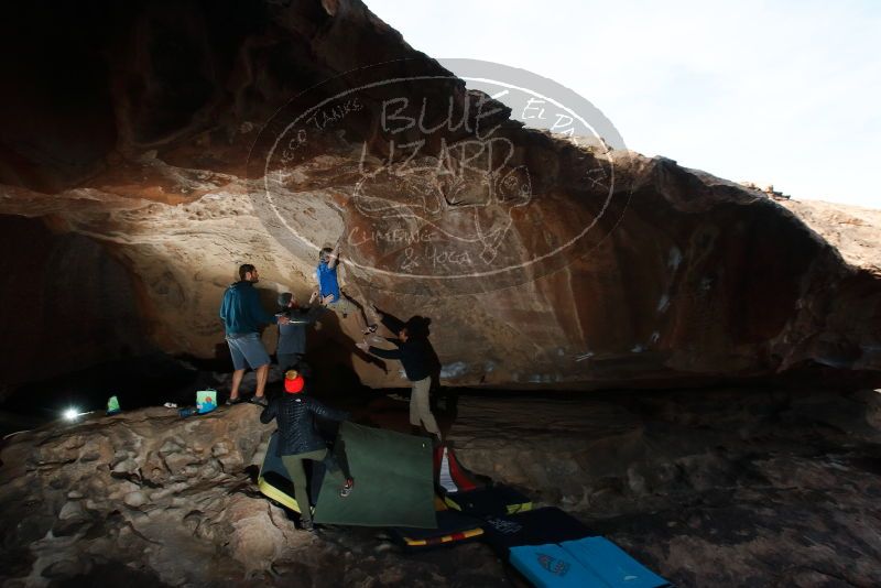 Bouldering in Hueco Tanks on 01/20/2019 with Blue Lizard Climbing and Yoga

Filename: SRM_20190120_1614520.jpg
Aperture: f/6.3
Shutter Speed: 1/250
Body: Canon EOS-1D Mark II
Lens: Canon EF 16-35mm f/2.8 L