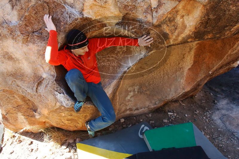 Bouldering in Hueco Tanks on 01/26/2019 with Blue Lizard Climbing and Yoga

Filename: SRM_20190126_1102300.jpg
Aperture: f/5.0
Shutter Speed: 1/250
Body: Canon EOS-1D Mark II
Lens: Canon EF 16-35mm f/2.8 L