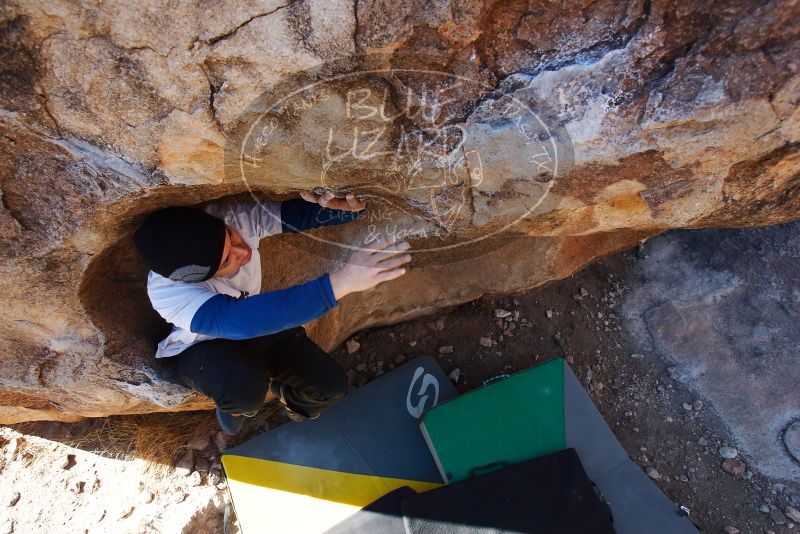 Bouldering in Hueco Tanks on 01/26/2019 with Blue Lizard Climbing and Yoga

Filename: SRM_20190126_1103070.jpg
Aperture: f/5.6
Shutter Speed: 1/250
Body: Canon EOS-1D Mark II
Lens: Canon EF 16-35mm f/2.8 L