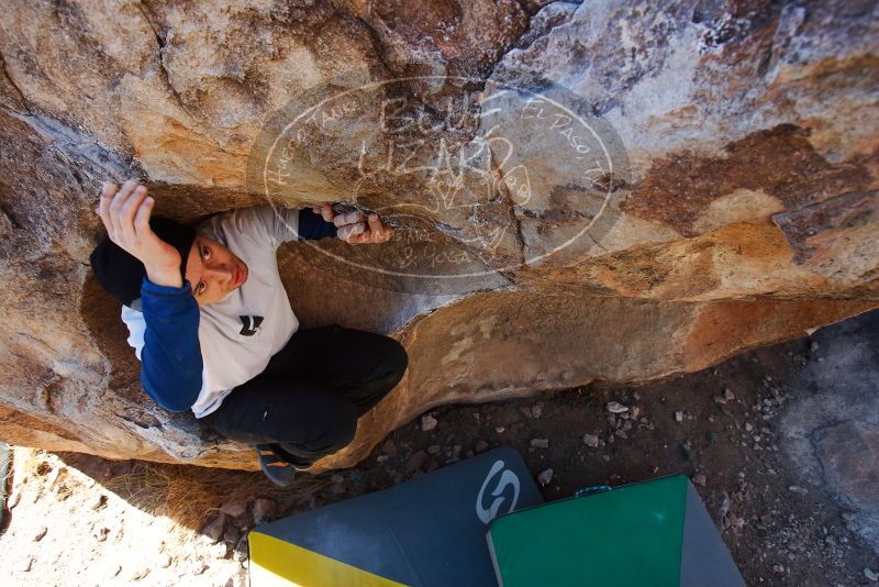 Bouldering in Hueco Tanks on 01/26/2019 with Blue Lizard Climbing and Yoga

Filename: SRM_20190126_1106040.jpg
Aperture: f/6.3
Shutter Speed: 1/250
Body: Canon EOS-1D Mark II
Lens: Canon EF 16-35mm f/2.8 L