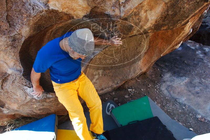 Bouldering in Hueco Tanks on 01/26/2019 with Blue Lizard Climbing and Yoga

Filename: SRM_20190126_1107380.jpg
Aperture: f/5.6
Shutter Speed: 1/250
Body: Canon EOS-1D Mark II
Lens: Canon EF 16-35mm f/2.8 L