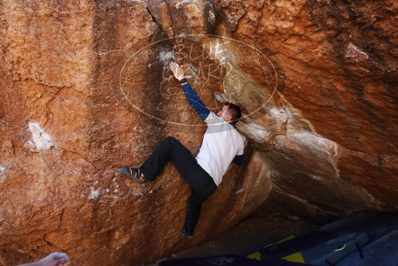 Bouldering in Hueco Tanks on 01/26/2019 with Blue Lizard Climbing and Yoga

Filename: SRM_20190126_1142401.jpg
Aperture: f/6.3
Shutter Speed: 1/200
Body: Canon EOS-1D Mark II
Lens: Canon EF 16-35mm f/2.8 L