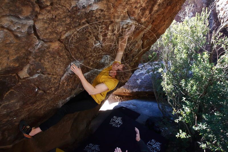 Bouldering in Hueco Tanks on 01/26/2019 with Blue Lizard Climbing and Yoga

Filename: SRM_20190126_1210240.jpg
Aperture: f/5.0
Shutter Speed: 1/250
Body: Canon EOS-1D Mark II
Lens: Canon EF 16-35mm f/2.8 L