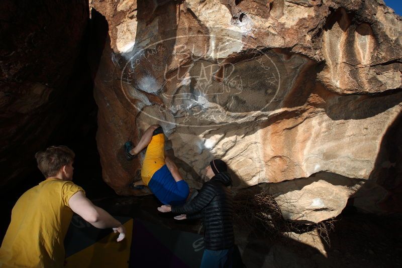 Bouldering in Hueco Tanks on 01/26/2019 with Blue Lizard Climbing and Yoga

Filename: SRM_20190126_1639220.jpg
Aperture: f/6.3
Shutter Speed: 1/250
Body: Canon EOS-1D Mark II
Lens: Canon EF 16-35mm f/2.8 L