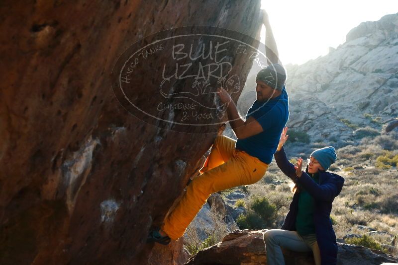 Bouldering in Hueco Tanks on 01/26/2019 with Blue Lizard Climbing and Yoga

Filename: SRM_20190126_1753350.jpg
Aperture: f/6.3
Shutter Speed: 1/250
Body: Canon EOS-1D Mark II
Lens: Canon EF 50mm f/1.8 II