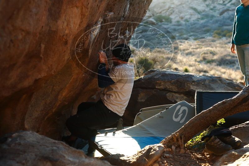 Bouldering in Hueco Tanks on 01/26/2019 with Blue Lizard Climbing and Yoga

Filename: SRM_20190126_1809390.jpg
Aperture: f/4.0
Shutter Speed: 1/250
Body: Canon EOS-1D Mark II
Lens: Canon EF 50mm f/1.8 II