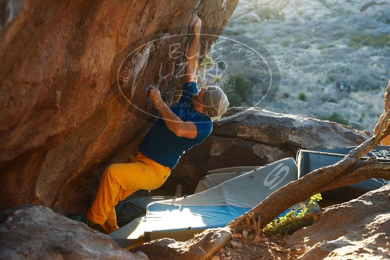 Bouldering in Hueco Tanks on 01/26/2019 with Blue Lizard Climbing and Yoga

Filename: SRM_20190126_1814470.jpg
Aperture: f/4.0
Shutter Speed: 1/250
Body: Canon EOS-1D Mark II
Lens: Canon EF 50mm f/1.8 II