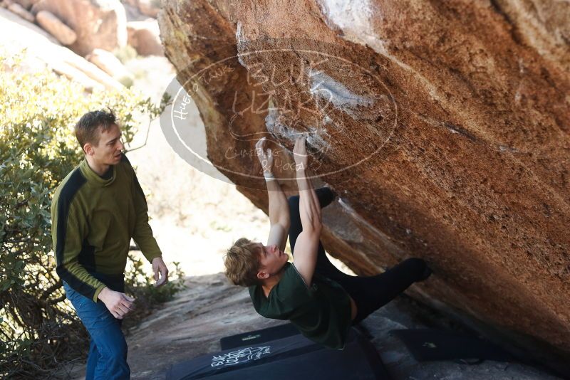 Bouldering in Hueco Tanks on 01/27/2019 with Blue Lizard Climbing and Yoga

Filename: SRM_20190127_1151200.jpg
Aperture: f/3.2
Shutter Speed: 1/500
Body: Canon EOS-1D Mark II
Lens: Canon EF 50mm f/1.8 II