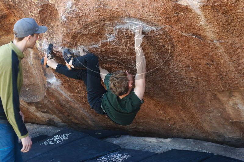 Bouldering in Hueco Tanks on 01/27/2019 with Blue Lizard Climbing and Yoga

Filename: SRM_20190127_1250030.jpg
Aperture: f/3.2
Shutter Speed: 1/250
Body: Canon EOS-1D Mark II
Lens: Canon EF 50mm f/1.8 II