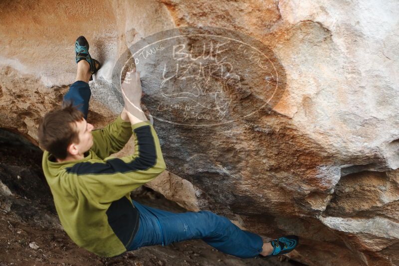 Bouldering in Hueco Tanks on 01/27/2019 with Blue Lizard Climbing and Yoga

Filename: SRM_20190127_1359270.jpg
Aperture: f/2.8
Shutter Speed: 1/320
Body: Canon EOS-1D Mark II
Lens: Canon EF 50mm f/1.8 II