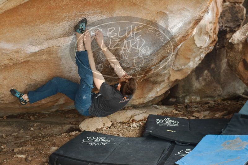 Bouldering in Hueco Tanks on 01/27/2019 with Blue Lizard Climbing and Yoga

Filename: SRM_20190127_1422270.jpg
Aperture: f/4.0
Shutter Speed: 1/500
Body: Canon EOS-1D Mark II
Lens: Canon EF 50mm f/1.8 II