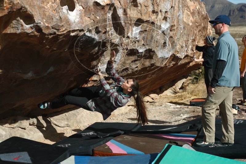 Bouldering in Hueco Tanks on 02/03/2019 with Blue Lizard Climbing and Yoga

Filename: SRM_20190203_1111030.jpg
Aperture: f/4.0
Shutter Speed: 1/800
Body: Canon EOS-1D Mark II
Lens: Canon EF 50mm f/1.8 II