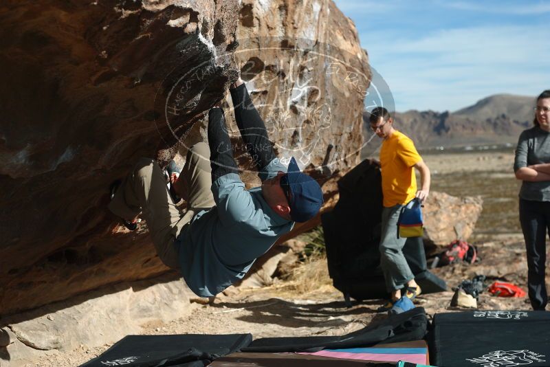 Bouldering in Hueco Tanks on 02/03/2019 with Blue Lizard Climbing and Yoga

Filename: SRM_20190203_1114030.jpg
Aperture: f/4.0
Shutter Speed: 1/800
Body: Canon EOS-1D Mark II
Lens: Canon EF 50mm f/1.8 II