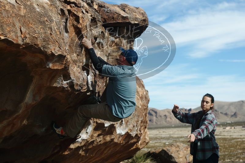 Bouldering in Hueco Tanks on 02/03/2019 with Blue Lizard Climbing and Yoga

Filename: SRM_20190203_1141000.jpg
Aperture: f/4.0
Shutter Speed: 1/1600
Body: Canon EOS-1D Mark II
Lens: Canon EF 50mm f/1.8 II