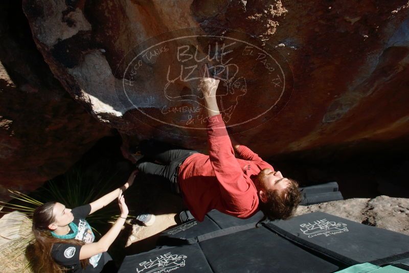 Bouldering in Hueco Tanks on 02/03/2019 with Blue Lizard Climbing and Yoga

Filename: SRM_20190203_1417190.jpg
Aperture: f/6.3
Shutter Speed: 1/250
Body: Canon EOS-1D Mark II
Lens: Canon EF 16-35mm f/2.8 L