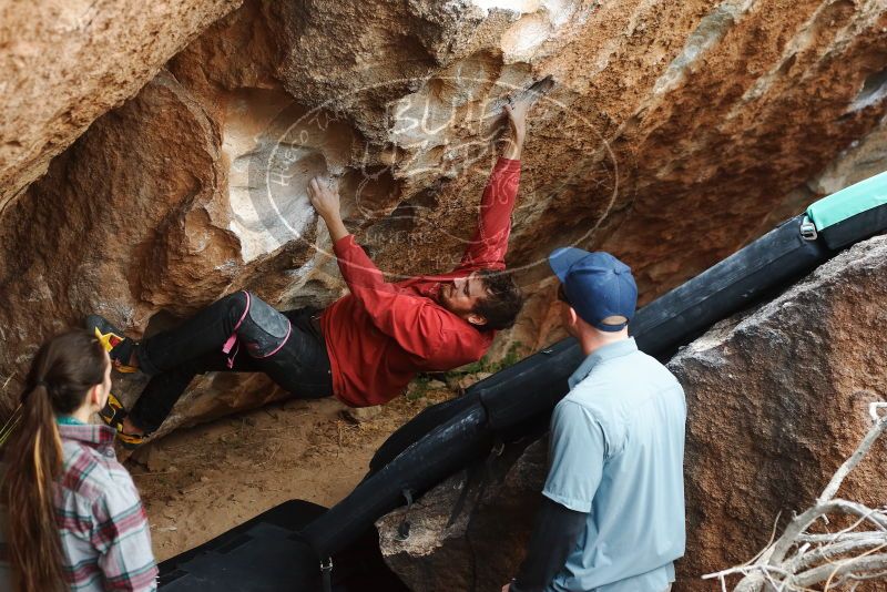 Bouldering in Hueco Tanks on 02/03/2019 with Blue Lizard Climbing and Yoga

Filename: SRM_20190203_1510560.jpg
Aperture: f/4.0
Shutter Speed: 1/250
Body: Canon EOS-1D Mark II
Lens: Canon EF 50mm f/1.8 II