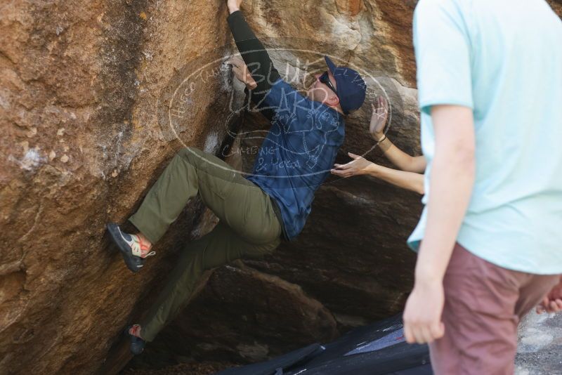 Bouldering in Hueco Tanks on 02/02/2019 with Blue Lizard Climbing and Yoga

Filename: SRM_20190202_1239330.jpg
Aperture: f/3.2
Shutter Speed: 1/250
Body: Canon EOS-1D Mark II
Lens: Canon EF 50mm f/1.8 II