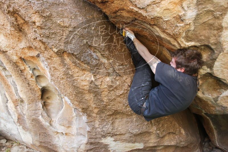 Bouldering in Hueco Tanks on 02/02/2019 with Blue Lizard Climbing and Yoga

Filename: SRM_20190202_1306020.jpg
Aperture: f/3.2
Shutter Speed: 1/200
Body: Canon EOS-1D Mark II
Lens: Canon EF 16-35mm f/2.8 L