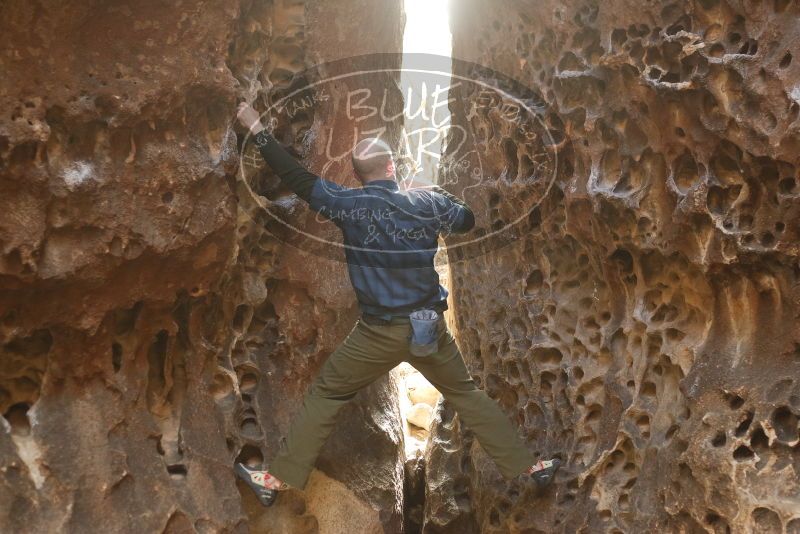 Bouldering in Hueco Tanks on 02/02/2019 with Blue Lizard Climbing and Yoga

Filename: SRM_20190202_1453260.jpg
Aperture: f/2.8
Shutter Speed: 1/200
Body: Canon EOS-1D Mark II
Lens: Canon EF 50mm f/1.8 II