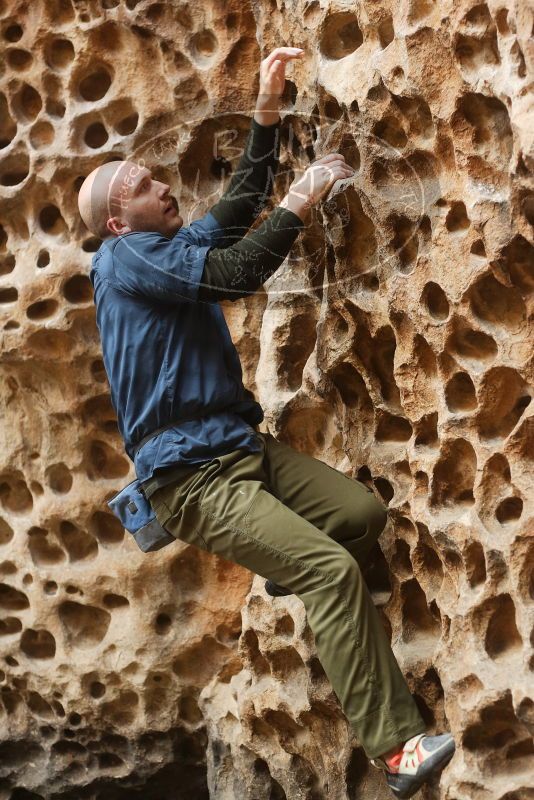 Bouldering in Hueco Tanks on 02/02/2019 with Blue Lizard Climbing and Yoga

Filename: SRM_20190202_1455380.jpg
Aperture: f/3.2
Shutter Speed: 1/200
Body: Canon EOS-1D Mark II
Lens: Canon EF 50mm f/1.8 II