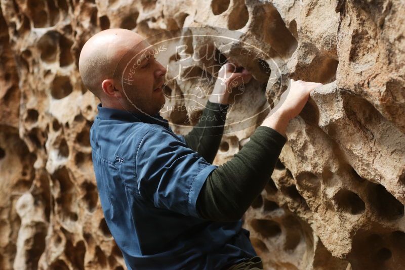 Bouldering in Hueco Tanks on 02/02/2019 with Blue Lizard Climbing and Yoga

Filename: SRM_20190202_1456130.jpg
Aperture: f/3.2
Shutter Speed: 1/200
Body: Canon EOS-1D Mark II
Lens: Canon EF 50mm f/1.8 II