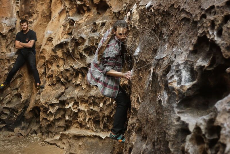 Bouldering in Hueco Tanks on 02/02/2019 with Blue Lizard Climbing and Yoga

Filename: SRM_20190202_1505100.jpg
Aperture: f/3.5
Shutter Speed: 1/200
Body: Canon EOS-1D Mark II
Lens: Canon EF 50mm f/1.8 II