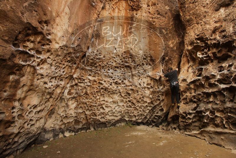 Bouldering in Hueco Tanks on 02/02/2019 with Blue Lizard Climbing and Yoga

Filename: SRM_20190202_1524100.jpg
Aperture: f/5.6
Shutter Speed: 1/125
Body: Canon EOS-1D Mark II
Lens: Canon EF 16-35mm f/2.8 L