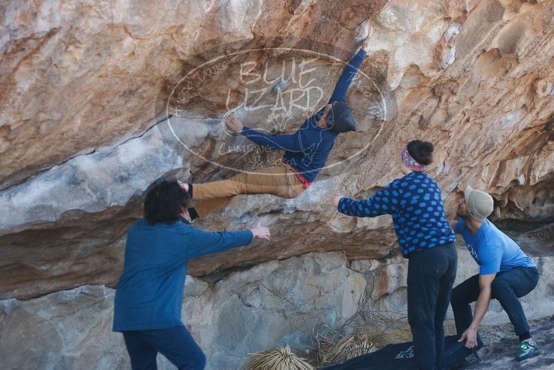 Bouldering in Hueco Tanks on 02/09/2019 with Blue Lizard Climbing and Yoga

Filename: SRM_20190209_1040310.jpg
Aperture: f/3.2
Shutter Speed: 1/640
Body: Canon EOS-1D Mark II
Lens: Canon EF 50mm f/1.8 II