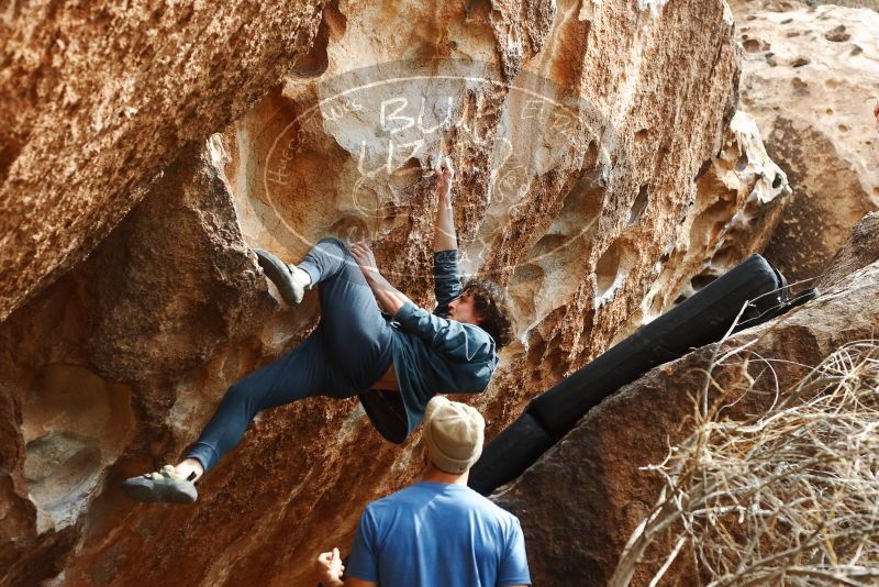 Bouldering in Hueco Tanks on 02/09/2019 with Blue Lizard Climbing and Yoga

Filename: SRM_20190209_1459390.jpg
Aperture: f/4.0
Shutter Speed: 1/640
Body: Canon EOS-1D Mark II
Lens: Canon EF 50mm f/1.8 II